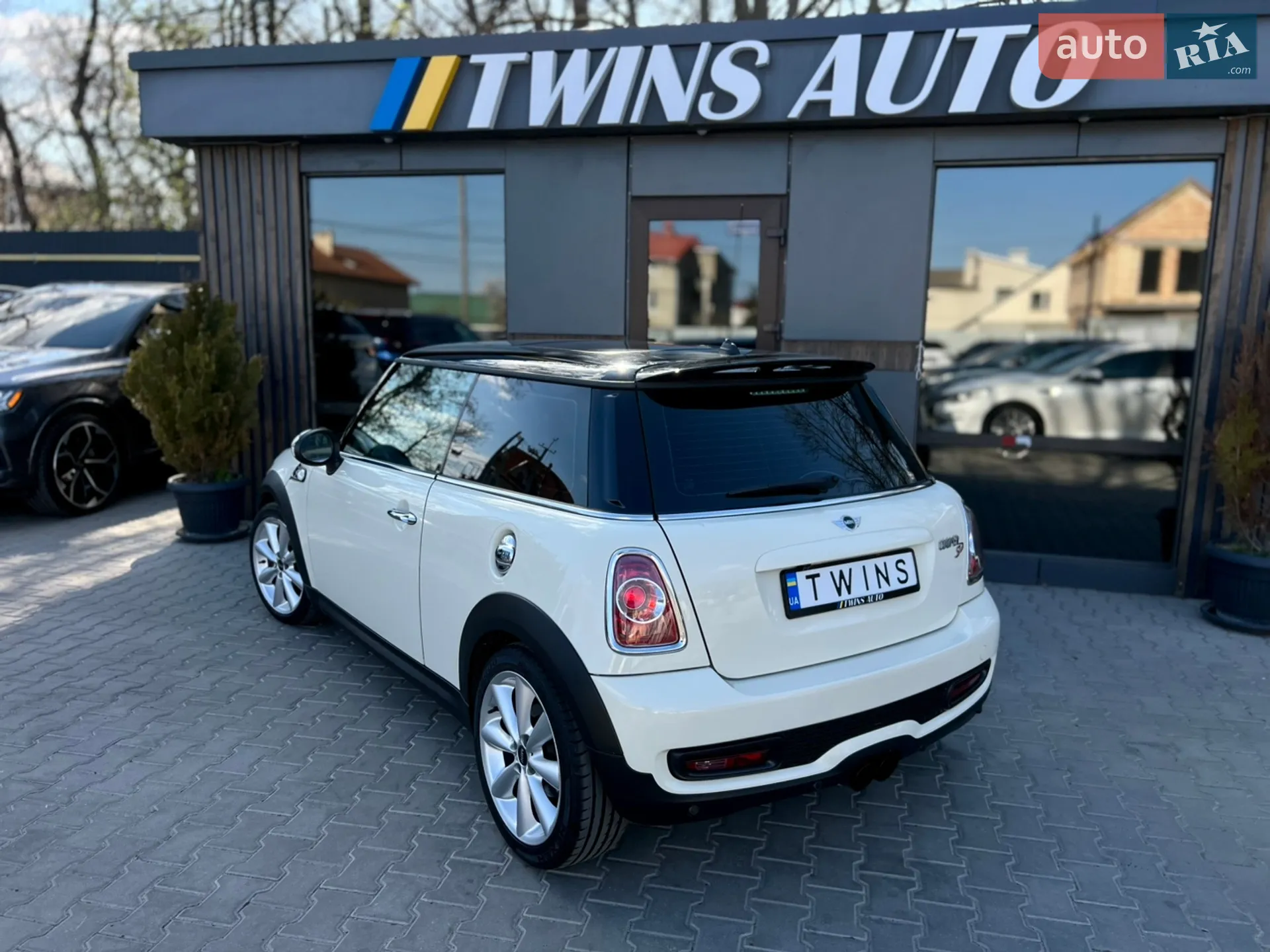 2013 MINI Cooper - мініатюра 20