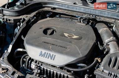 Хэтчбек MINI Cooper 2015 в Черновцах