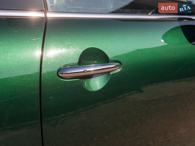 Хэтчбек MINI Cooper 2015 в Черновцах