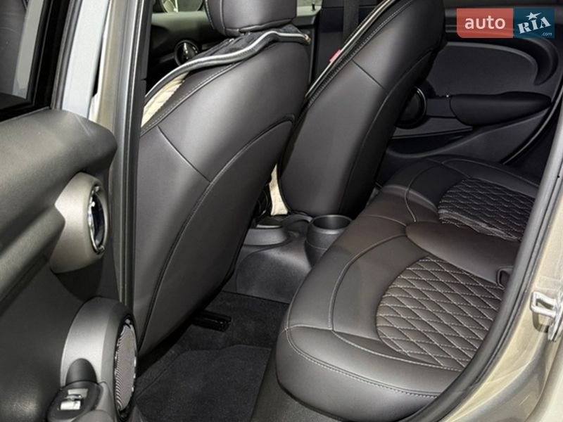 Хэтчбек MINI Cooper 2019 в Кременчуге