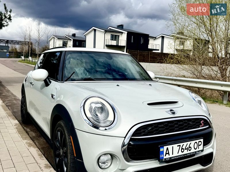 Хэтчбек MINI Cooper 2017 в Киеве