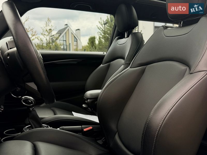 Хэтчбек MINI Cooper 2017 в Киеве