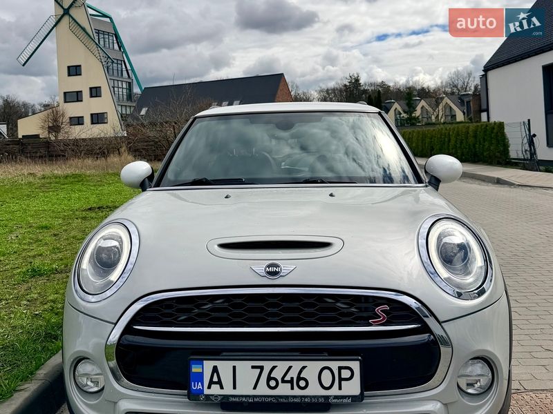 Хэтчбек MINI Cooper 2017 в Киеве