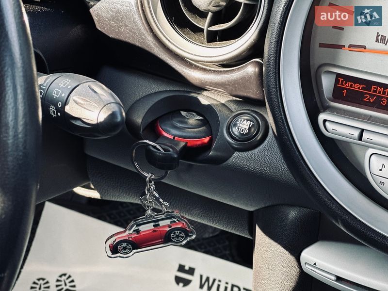 Хэтчбек MINI Cooper 2007 в Кременчуге