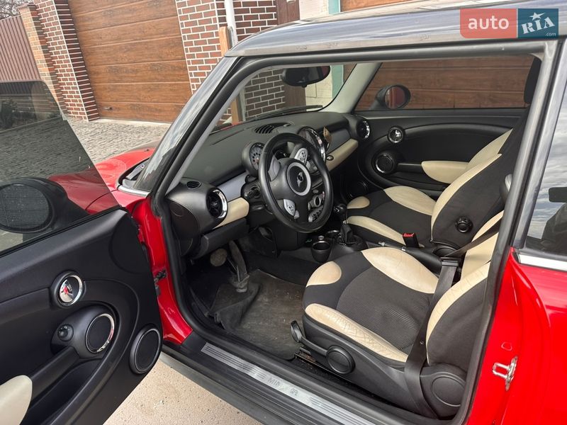 Хэтчбек MINI Cooper 2007 в Буче