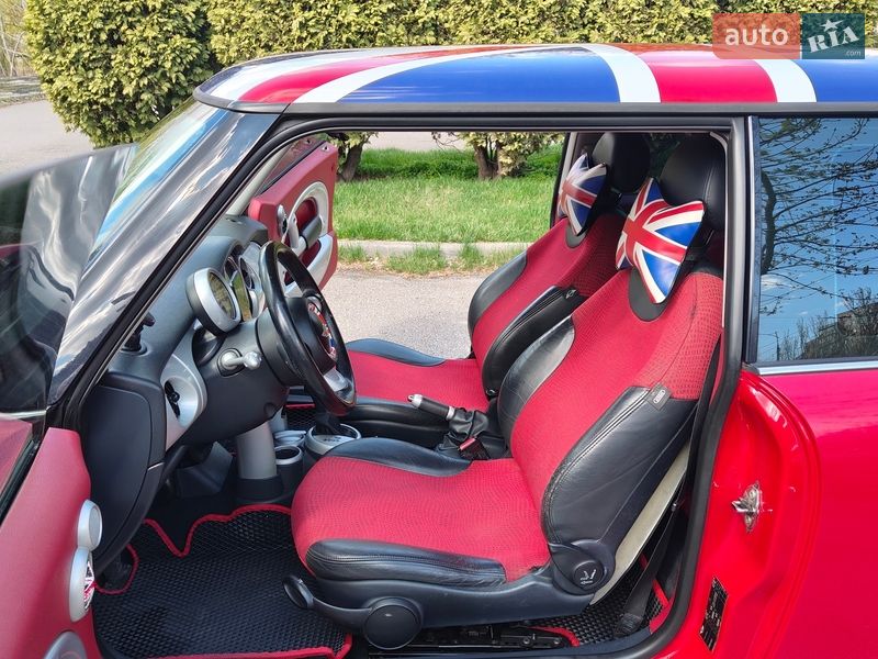 Хэтчбек MINI Cooper 2003 в Днепре