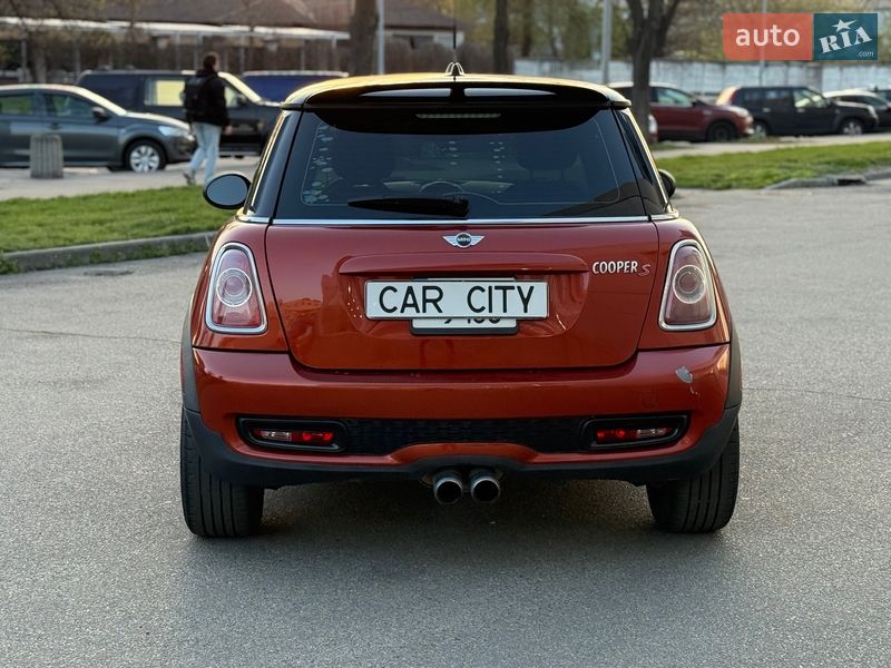 Хэтчбек MINI Cooper 2013 в Киеве