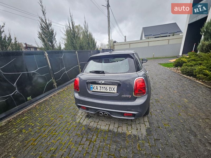 Хетчбек MINI Cooper 2016 в Києві