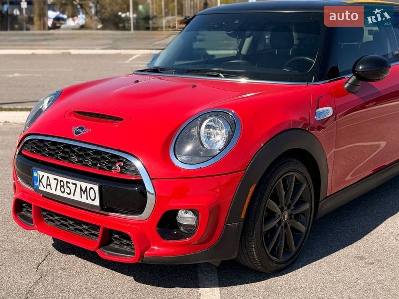 Хэтчбек MINI Cooper 2019 в Киеве