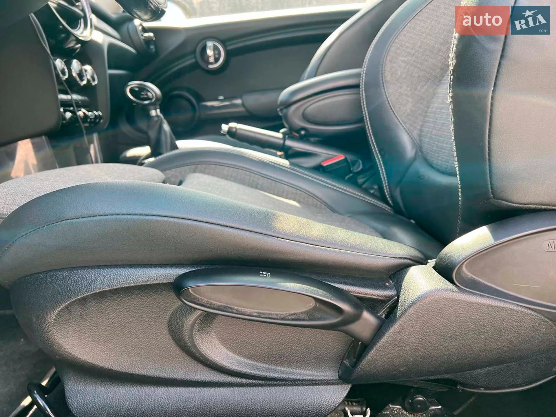 2014 MINI Cooper - мініатюра 19