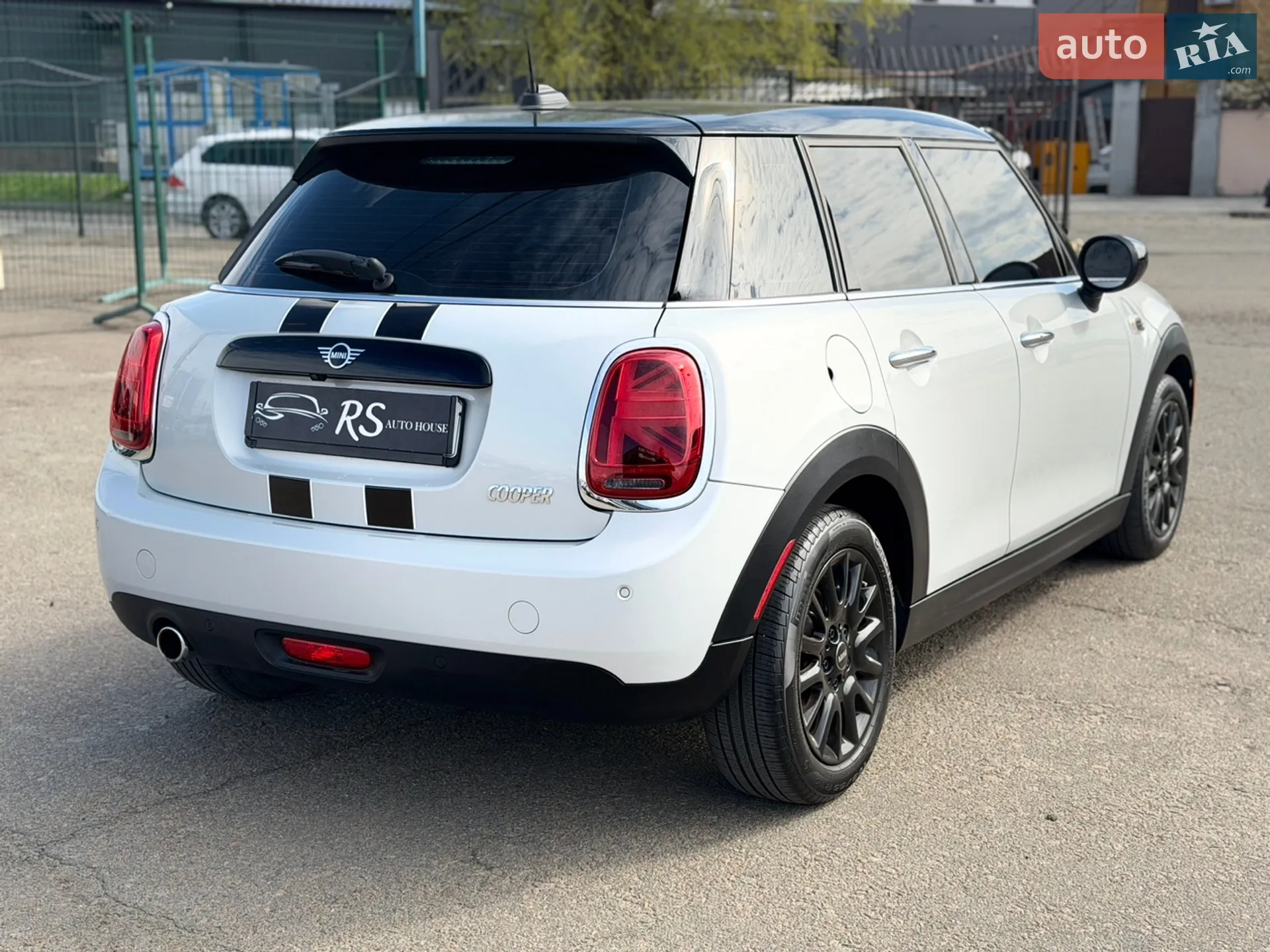 2020 MINI Cooper - мініатюра 12