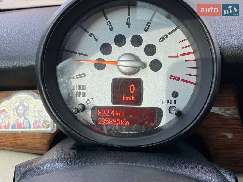 Хэтчбек MINI Cooper 2010 в Кременчуге
