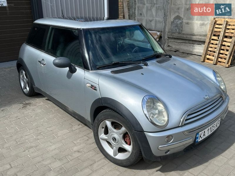 Хэтчбек MINI Cooper 2004 в Киеве