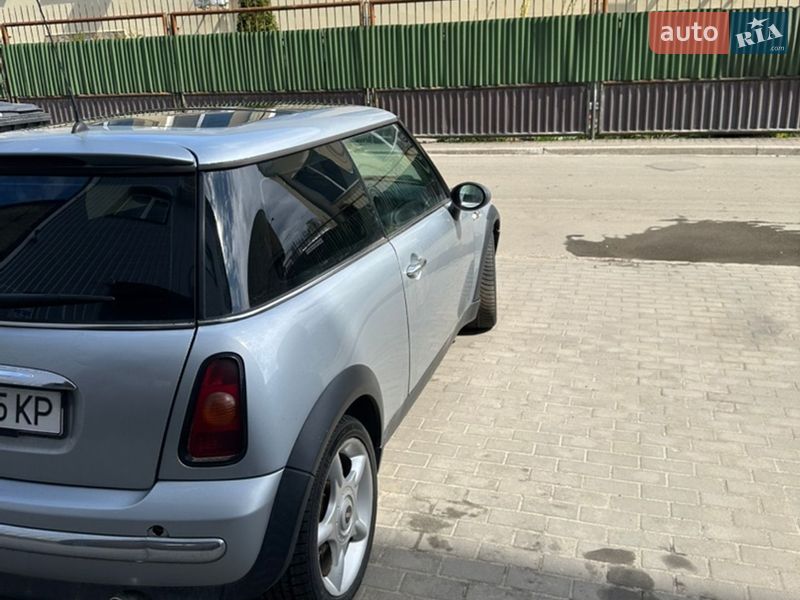 Хэтчбек MINI Cooper 2004 в Киеве