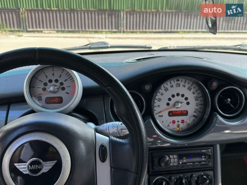 Хэтчбек MINI Cooper 2004 в Киеве