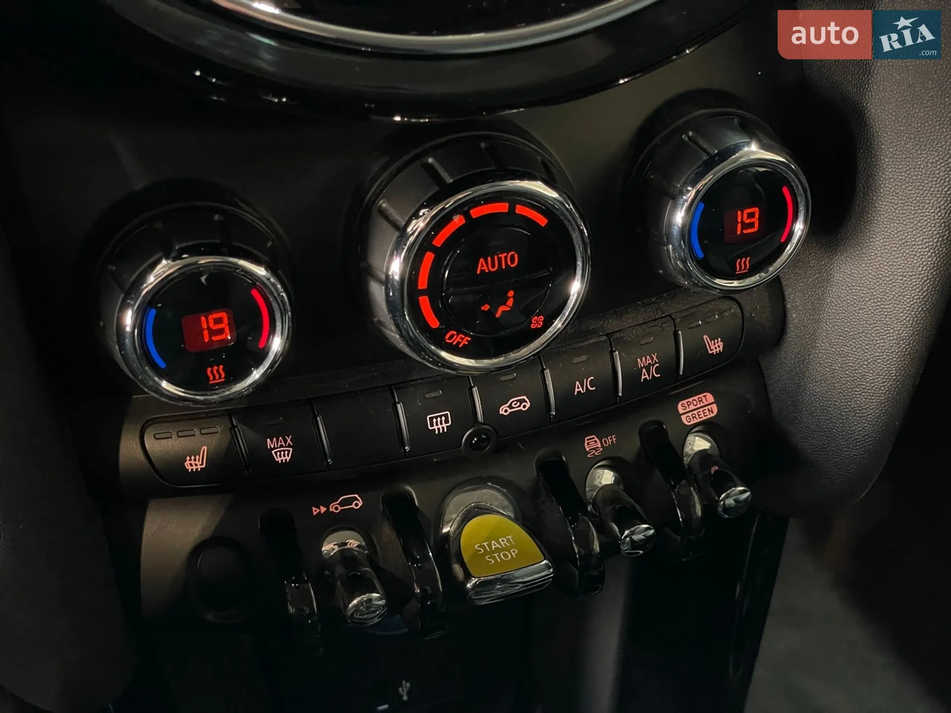 2021 MINI Cooper - мініатюра 9
