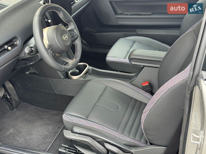 Хэтчбек MINI Cooper 2024 в Киеве фото 2 Хэтчбек MINI Cooper 2024 в Киеве