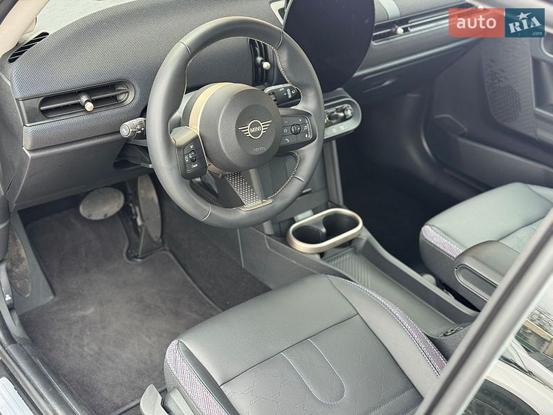 Хэтчбек MINI Cooper 2024 в Киеве фото 4 Хэтчбек MINI Cooper 2024 в Киеве