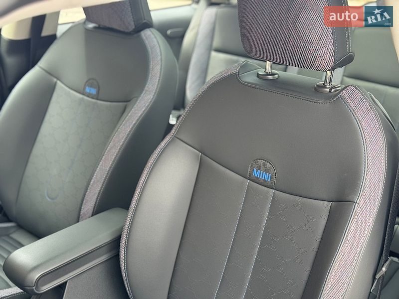 Хэтчбек MINI Cooper 2024 в Киеве фото 5 Хэтчбек MINI Cooper 2024 в Киеве