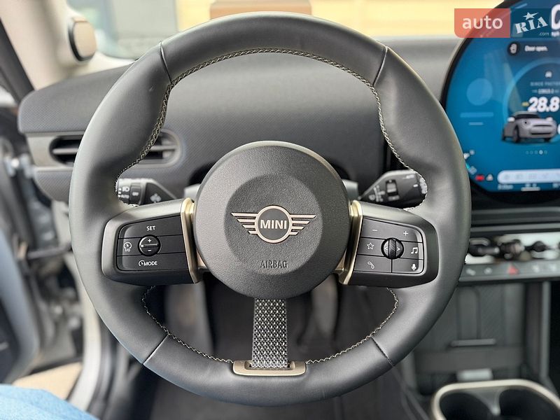 Хэтчбек MINI Cooper 2024 в Киеве фото 9 Хэтчбек MINI Cooper 2024 в Киеве