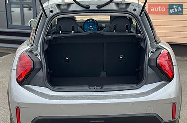 Хэтчбек MINI Cooper 2024 в Киеве фото 14 Хэтчбек MINI Cooper 2024 в Киеве