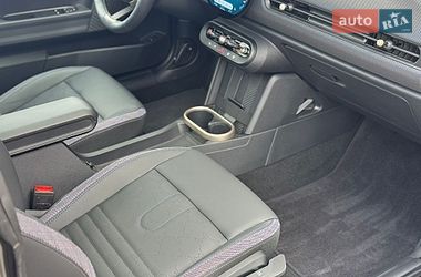 Хэтчбек MINI Cooper 2024 в Киеве фото 15 Хэтчбек MINI Cooper 2024 в Киеве