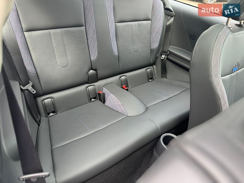 Хэтчбек MINI Cooper 2024 в Киеве фото 19 Хэтчбек MINI Cooper 2024 в Киеве