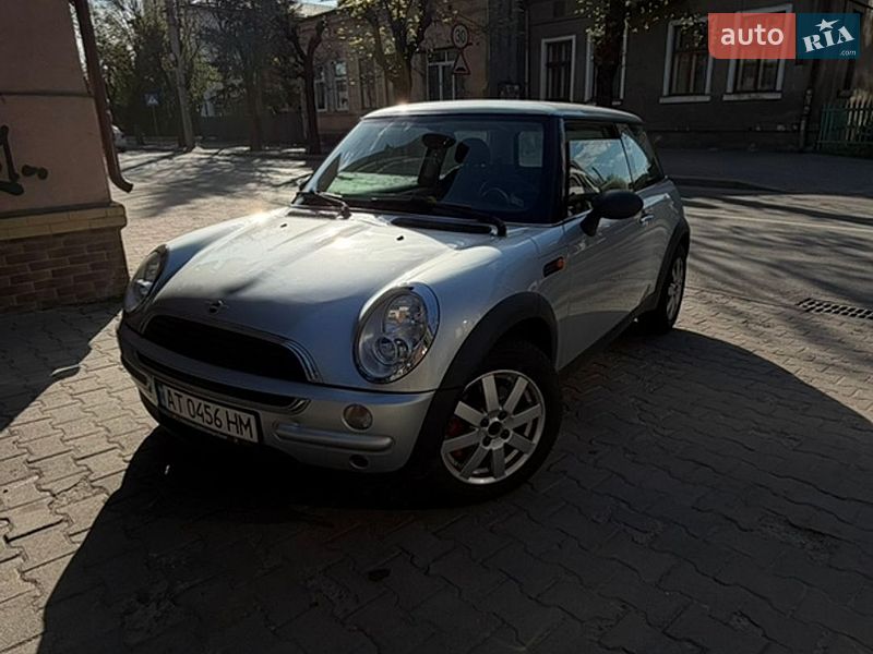 Хетчбек MINI Cooper 2004 в Івано-Франківську