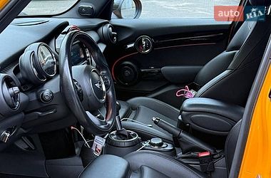 Хэтчбек MINI Cooper 2015 в Киеве фото 3 Хэтчбек MINI Cooper 2015 в Киеве