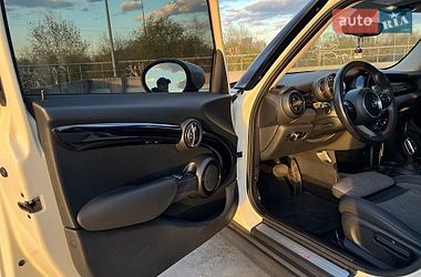 Хэтчбек MINI Cooper 2019 в Киеве