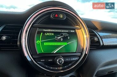 Хэтчбек MINI Cooper 2019 в Киеве