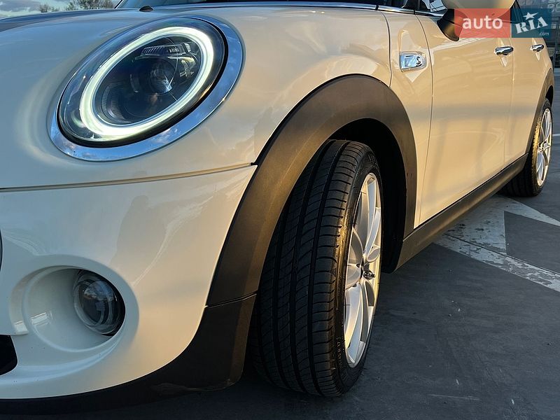 Хэтчбек MINI Cooper 2019 в Киеве