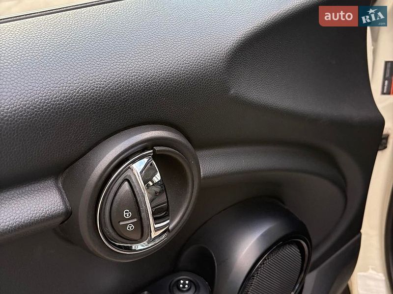 Хэтчбек MINI Cooper 2014 в Киеве фото 5 Хэтчбек MINI Cooper 2014 в Киеве