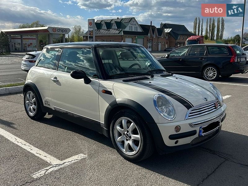 Хэтчбек MINI Cooper 2004 в Луцке