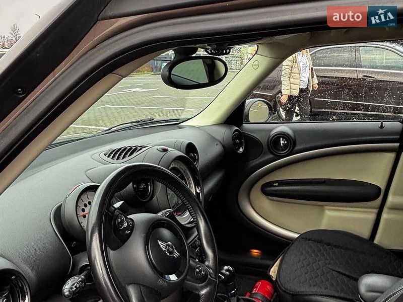 Хэтчбек MINI Cooper 2013 в Дрогобыче