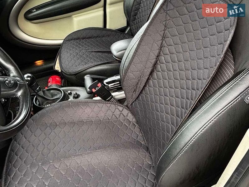 Хэтчбек MINI Cooper 2013 в Дрогобыче