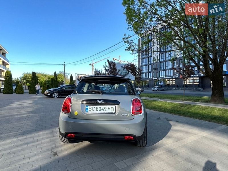 Хэтчбек MINI Cooper 2021 в Ужгороде