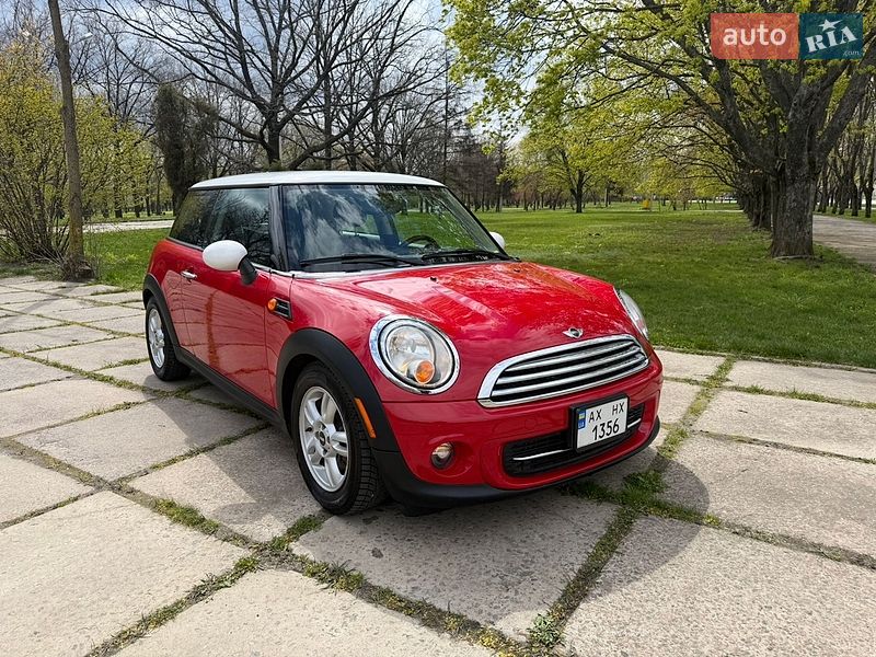 MINI Cooper 2012