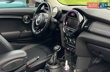 Купе MINI Cooper 2015 в Кременчуці
