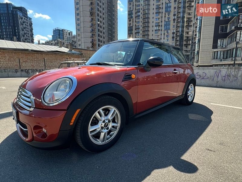 Хэтчбек MINI Cooper 2013 в Киеве