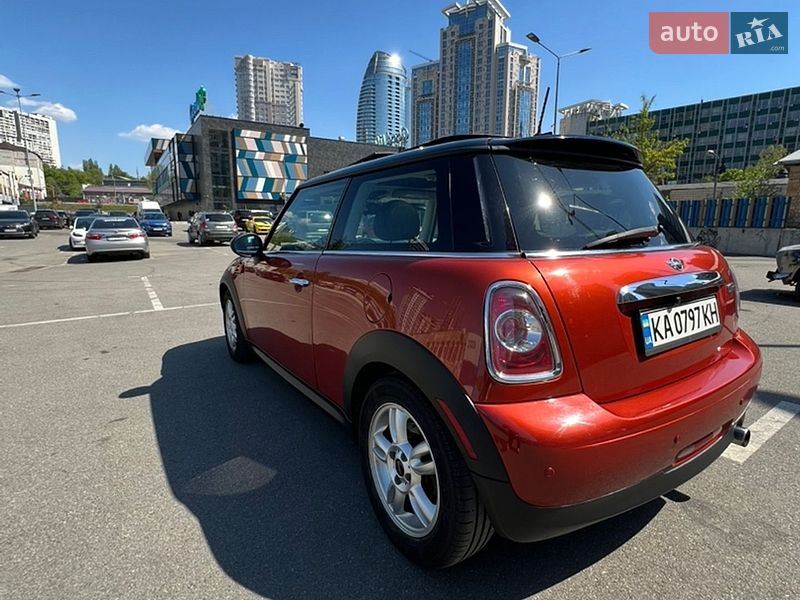 Хэтчбек MINI Cooper 2013 в Киеве