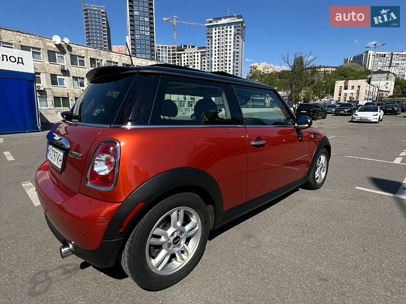 Хэтчбек MINI Cooper 2013 в Киеве