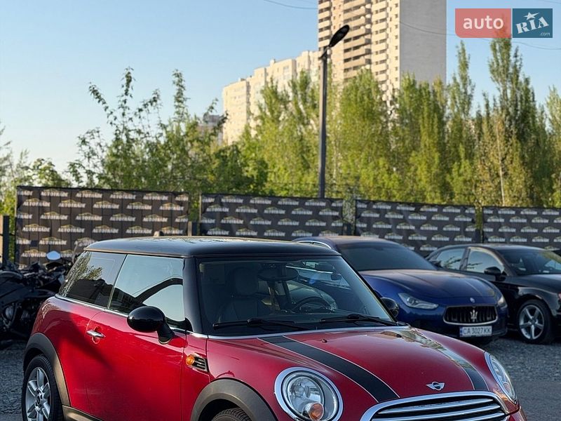 Хэтчбек MINI Cooper 2010 в Киеве