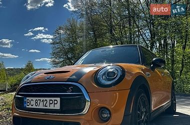 Хетчбек MINI Cooper 2016 в Львові