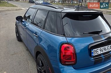 Хетчбек MINI Cooper 2023 в Южноукраїнську