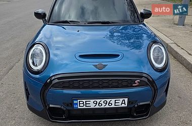 Хетчбек MINI Cooper 2023 в Южноукраїнську