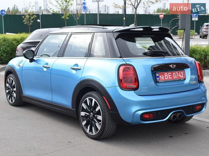 Хетчбек MINI Cooper 2017 в Києві