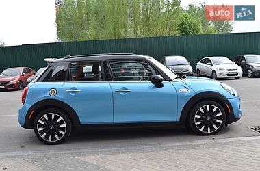 Хетчбек MINI Cooper 2017 в Києві