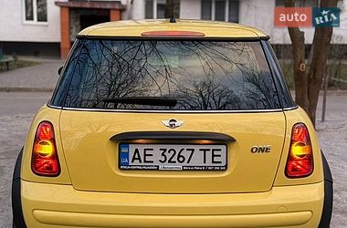 Хэтчбек MINI Cooper 2002 в Запорожье