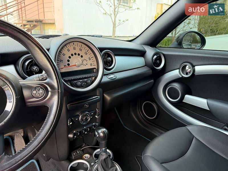 Хэтчбек MINI Cooper 2012 в Харькове